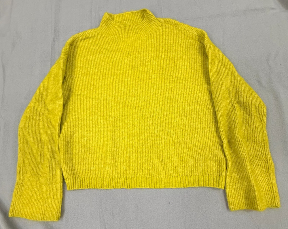 DKNY Sweater Womens Small Citronella Yellow Ribbed Knit Mock Neck Soft Cozy NWT
